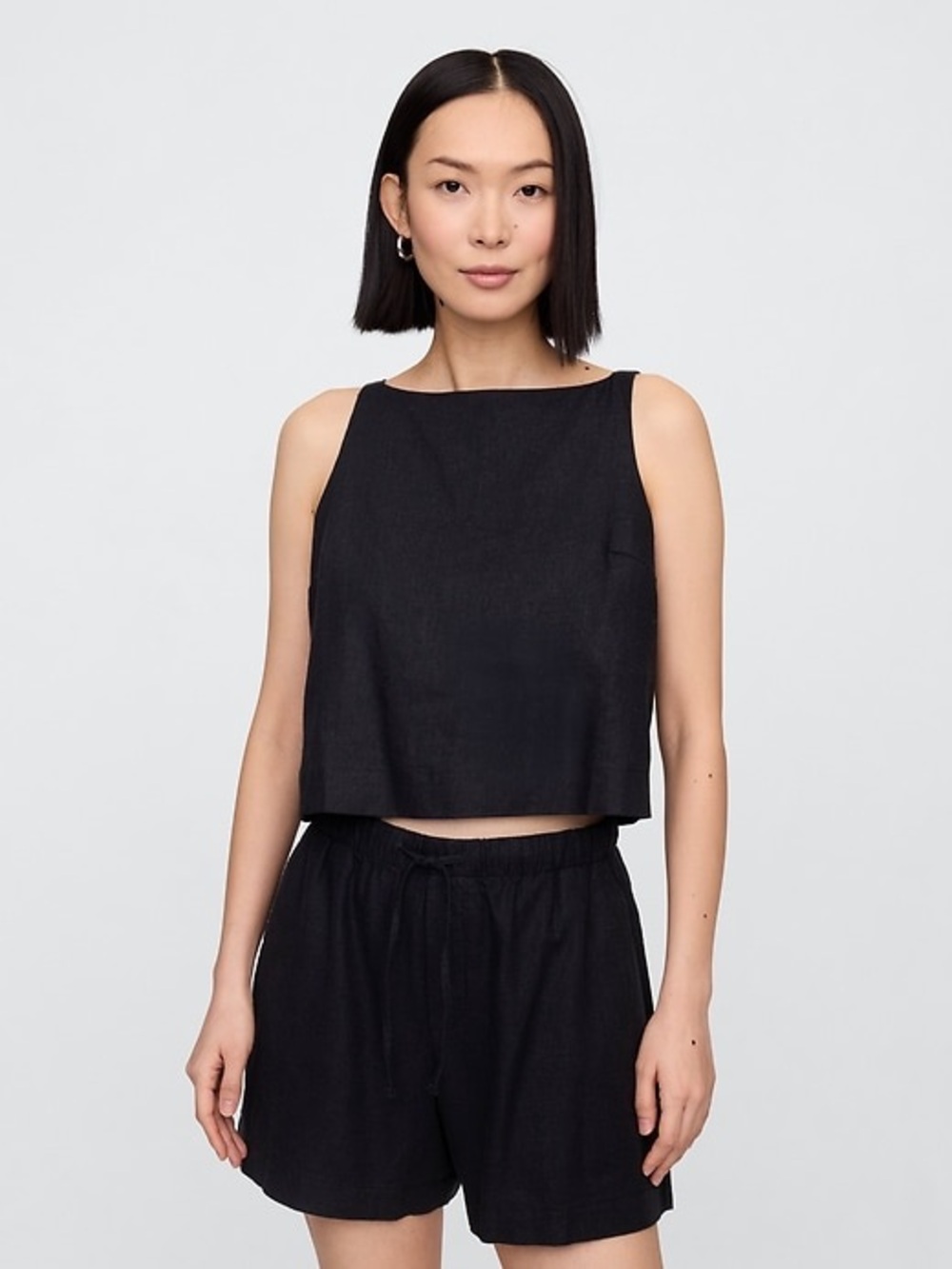Black Linen-Blend Cropped Tank Top and Shorts Set - Picture 1 of 5